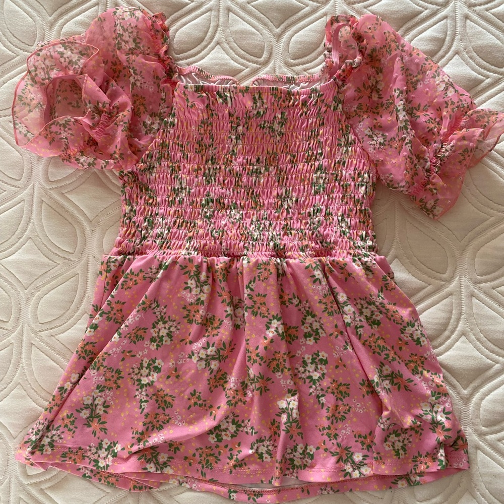 Pink floral babydoll style blouse. Coquette spring top